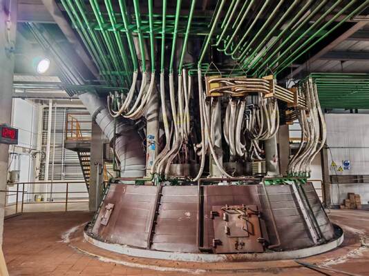 Nikkel Kobalt Molybdeen Multi-Metaal Terugwinning DC Elektrische Boogoven 3000kVA voor Behandeling van Vast Gevaarlijk Afval